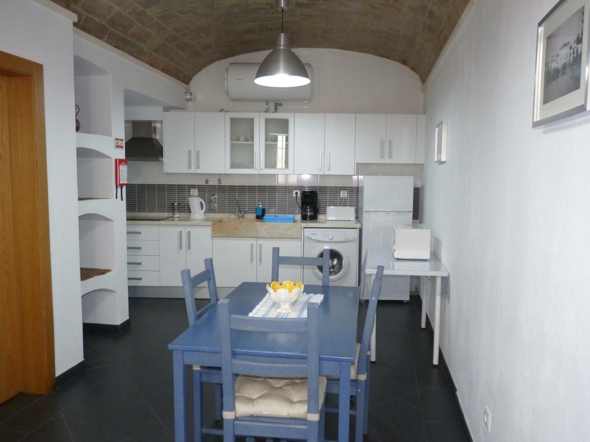 Pateo Dos Oliveira - Casa Dos Servicais Евора Екстер'єр фото